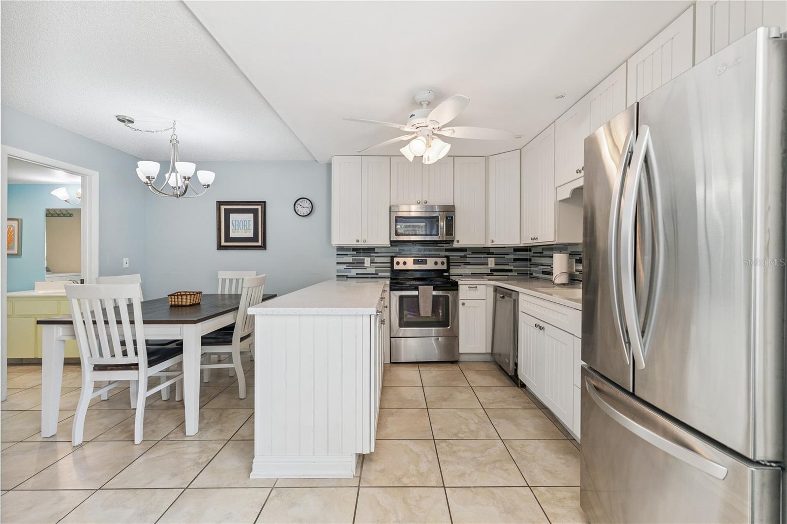 Image 9 of 37 For 4150 Atlantic Avenue 121b