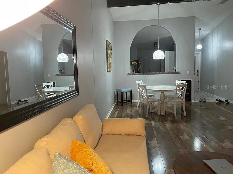 Image 10 of 33 For 1030 Green Pine Boulevard G