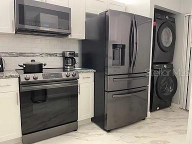 Image 3 of 33 For 1030 Green Pine Boulevard G