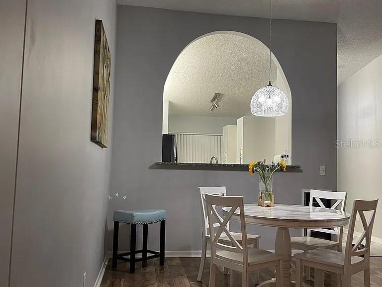 Image 7 of 33 For 1030 Green Pine Boulevard G