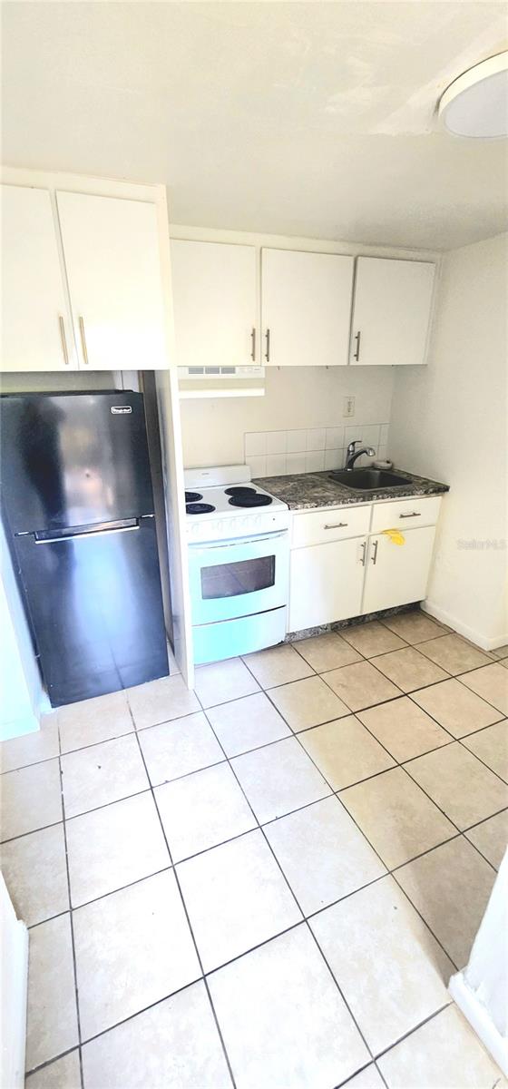 Image 14 of 18 For 301 Avenue B  2