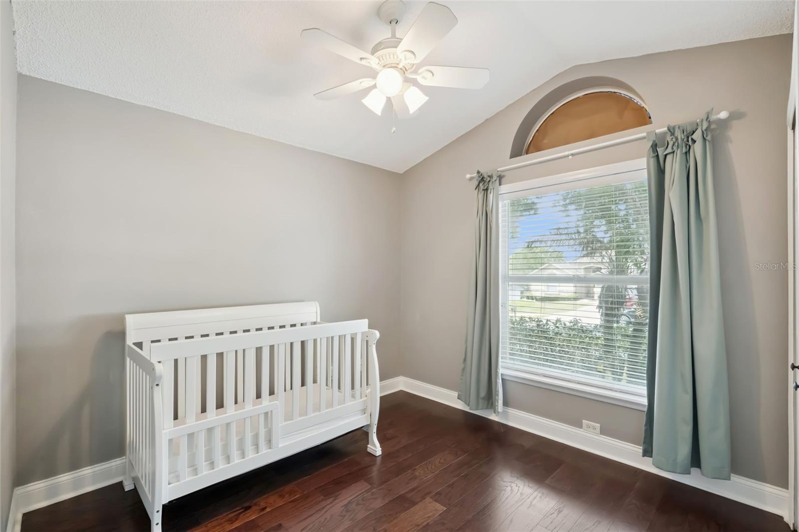 Image 26 of 36 For 1581 Silhouette Drive