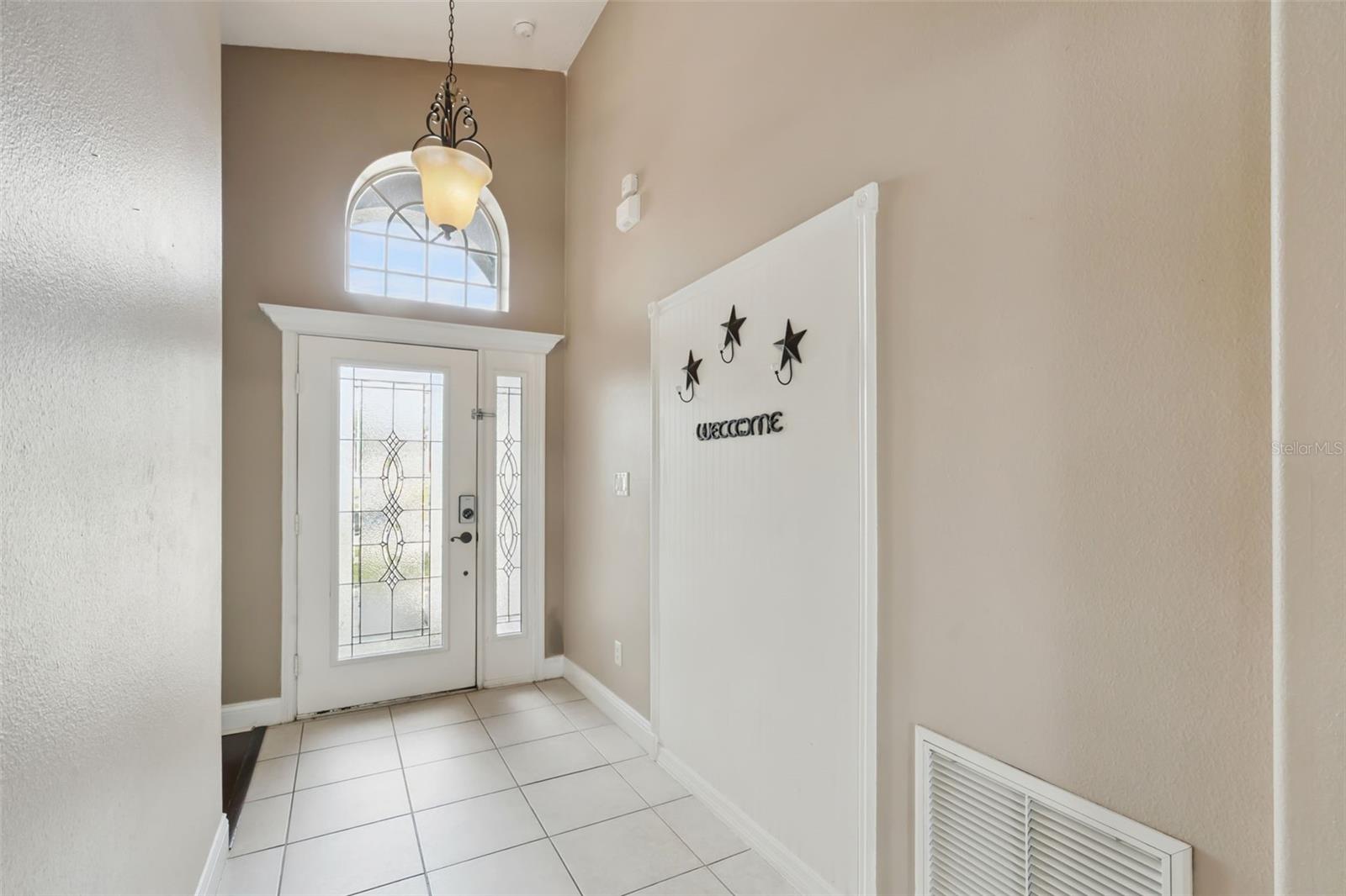 Image 3 of 36 For 1581 Silhouette Drive