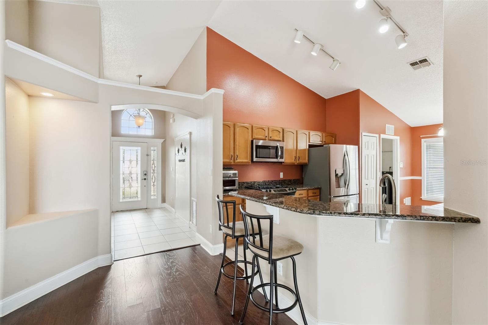 Image 6 of 36 For 1581 Silhouette Drive