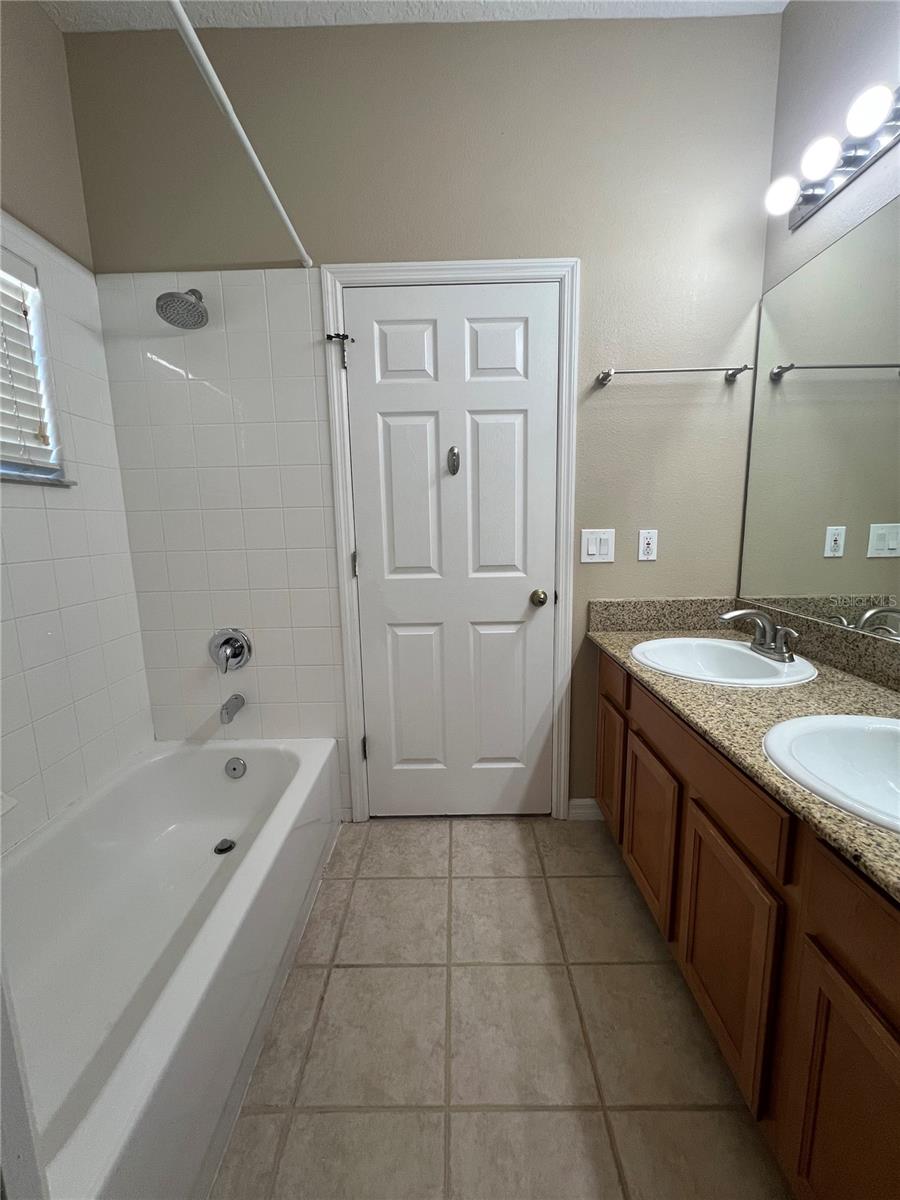 Image 22 of 31 For 1590 Cherry Lake Way