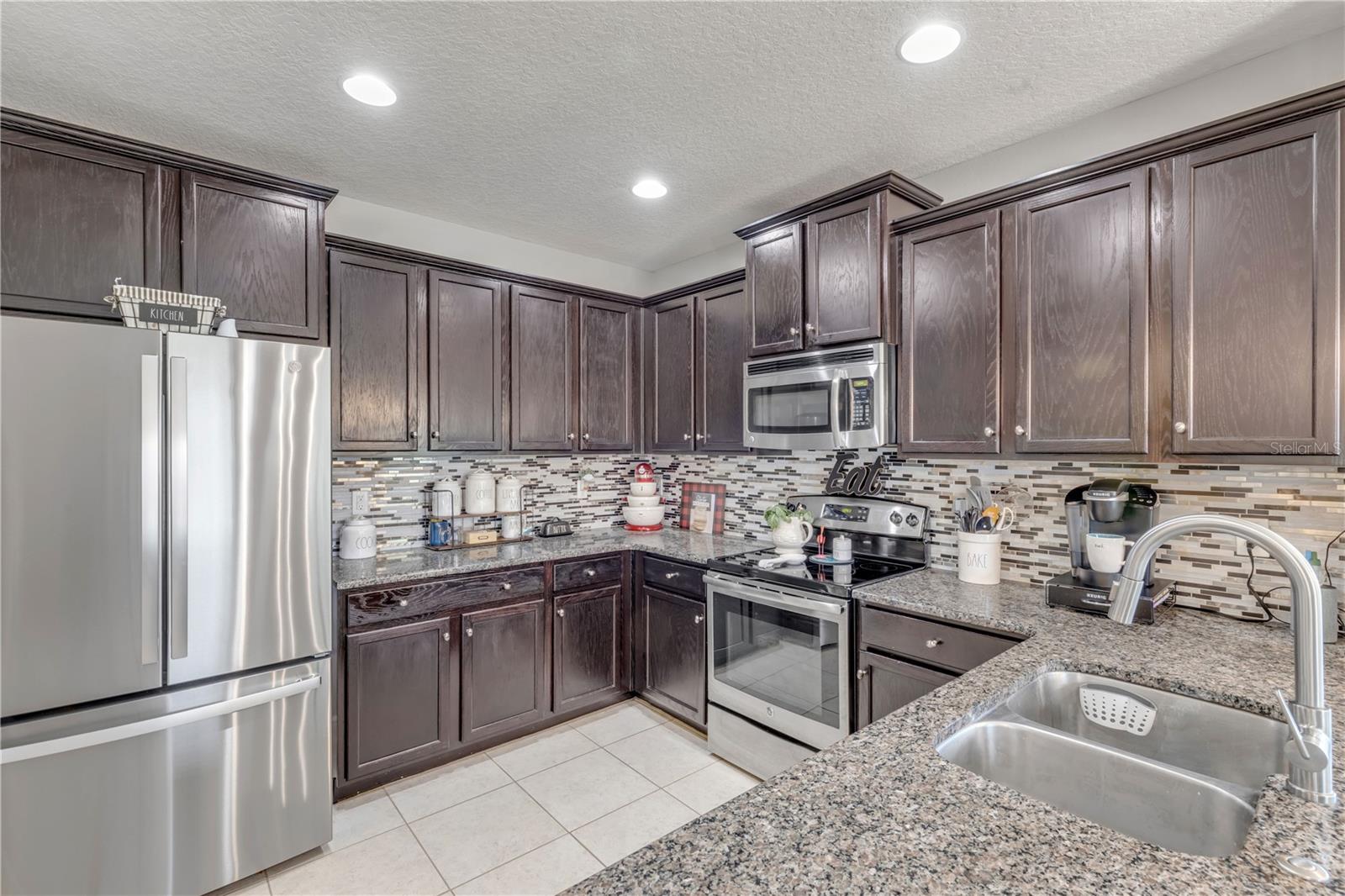 Image 14 of 31 For 5321 Peach Blossom Boulevard