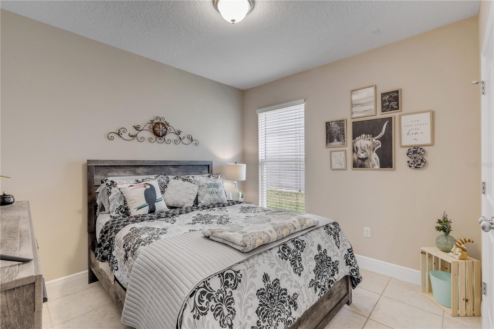 Image 21 of 31 For 5321 Peach Blossom Boulevard