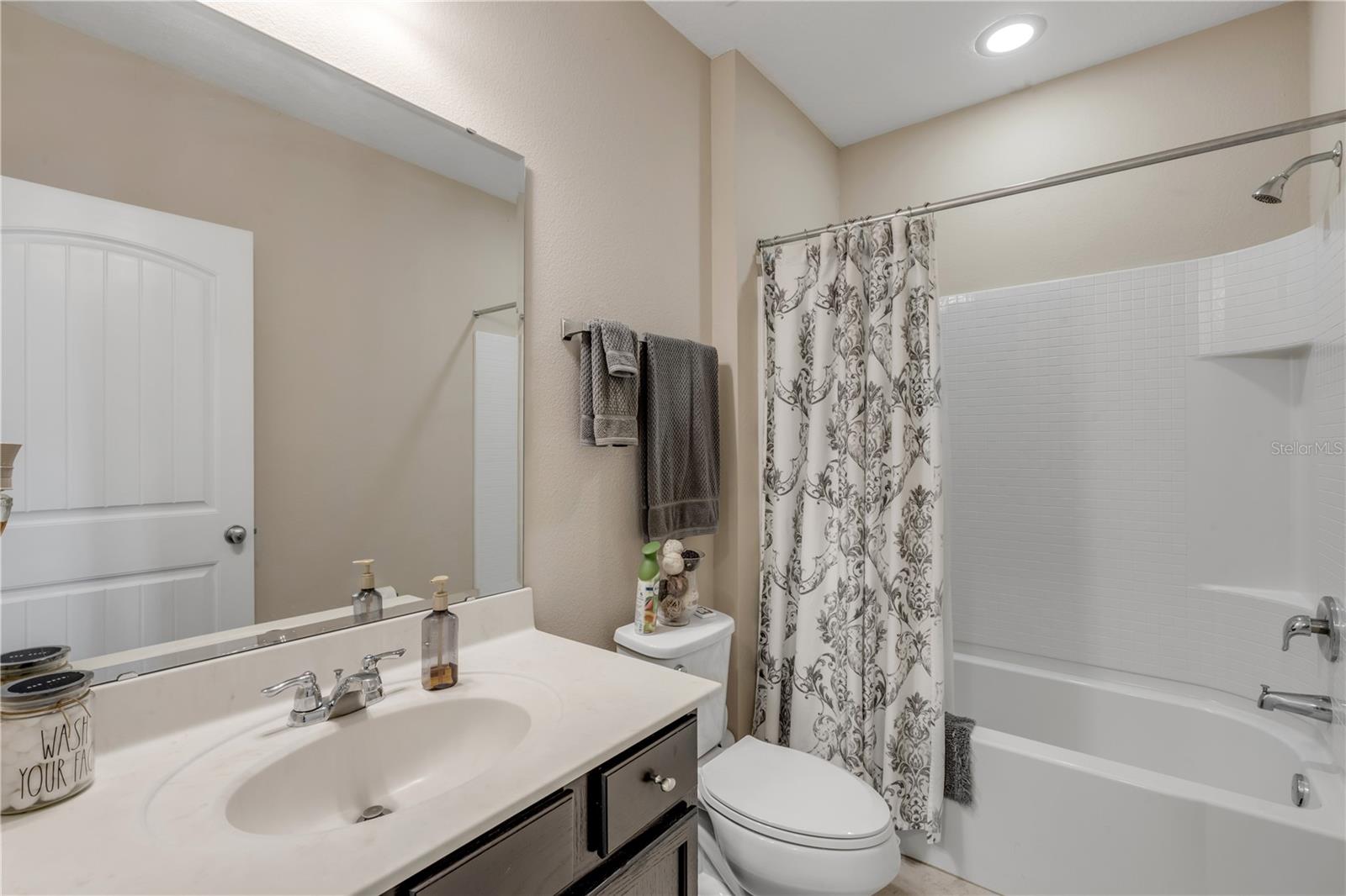 Image 22 of 31 For 5321 Peach Blossom Boulevard