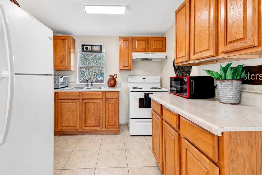Image 11 of 27 For 595 3rd Street