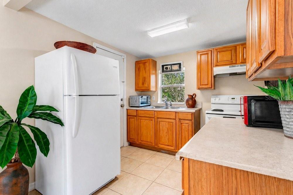 Image 12 of 27 For 595 3rd Street