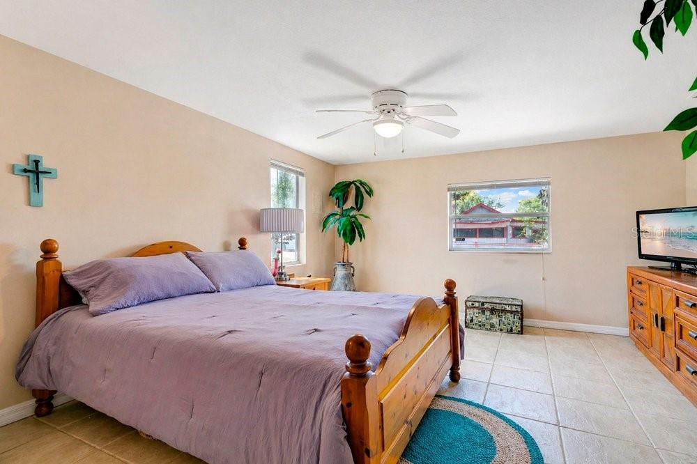 Image 14 of 27 For 595 3rd Street