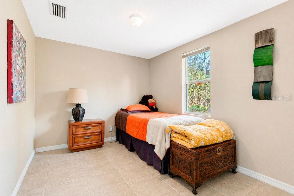 Image 17 of 27 For 595 3rd Street