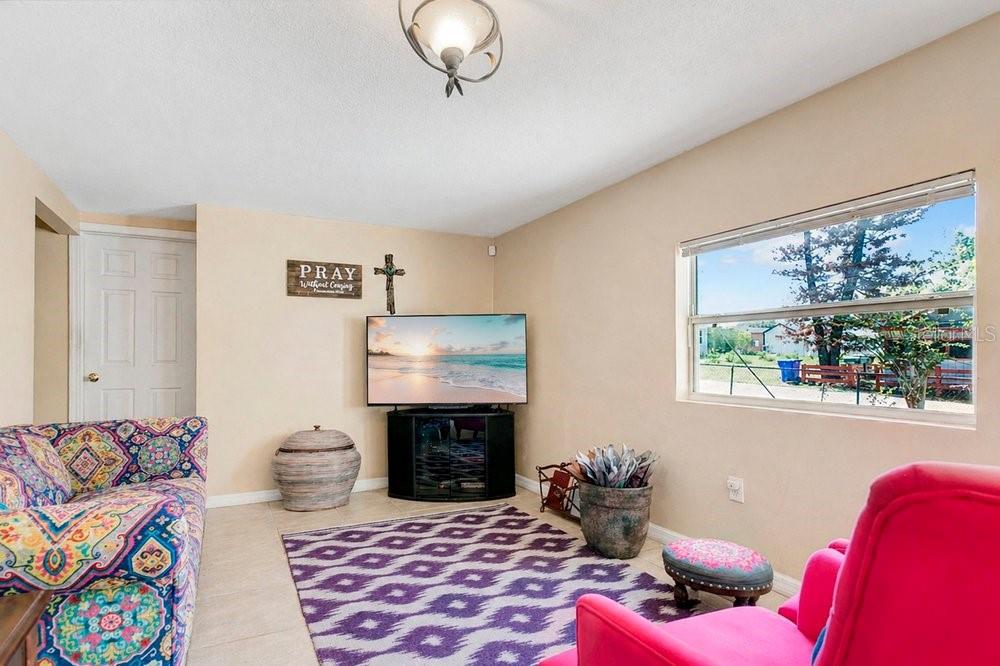 Image 7 of 27 For 595 3rd Street