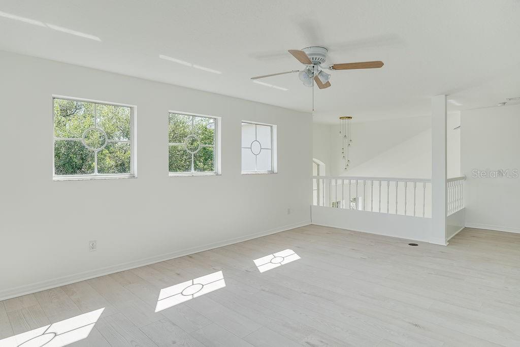 Image 18 of 38 For 14927 Faversham Circle