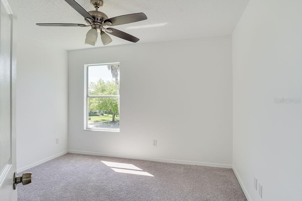 Image 19 of 38 For 14927 Faversham Circle