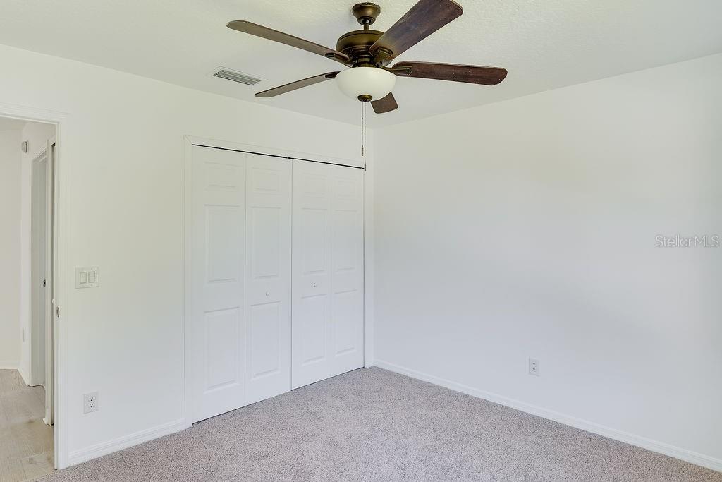 Image 21 of 38 For 14927 Faversham Circle