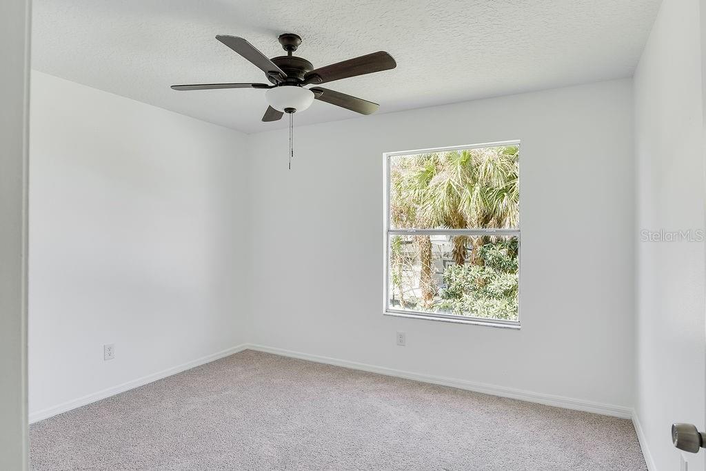 Image 23 of 38 For 14927 Faversham Circle