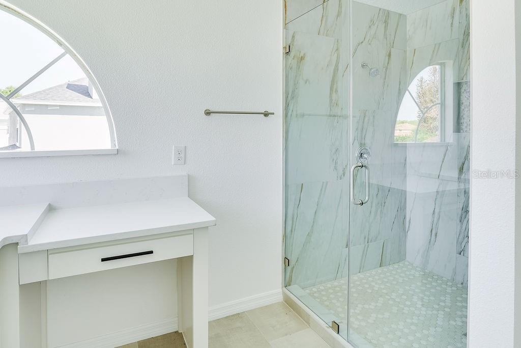 Image 29 of 38 For 14927 Faversham Circle