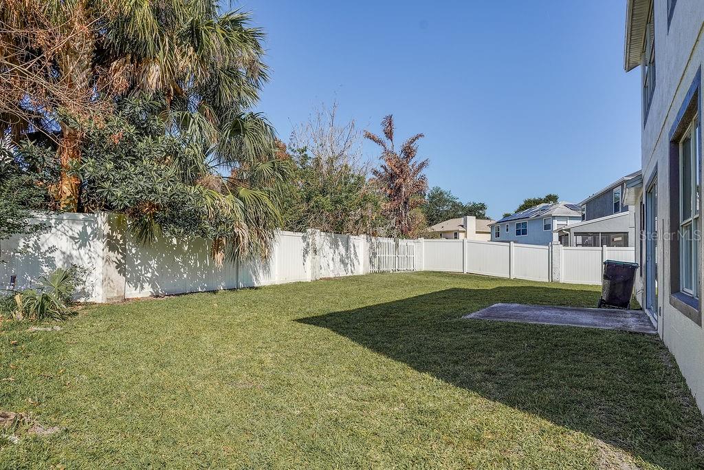 Image 32 of 38 For 14927 Faversham Circle