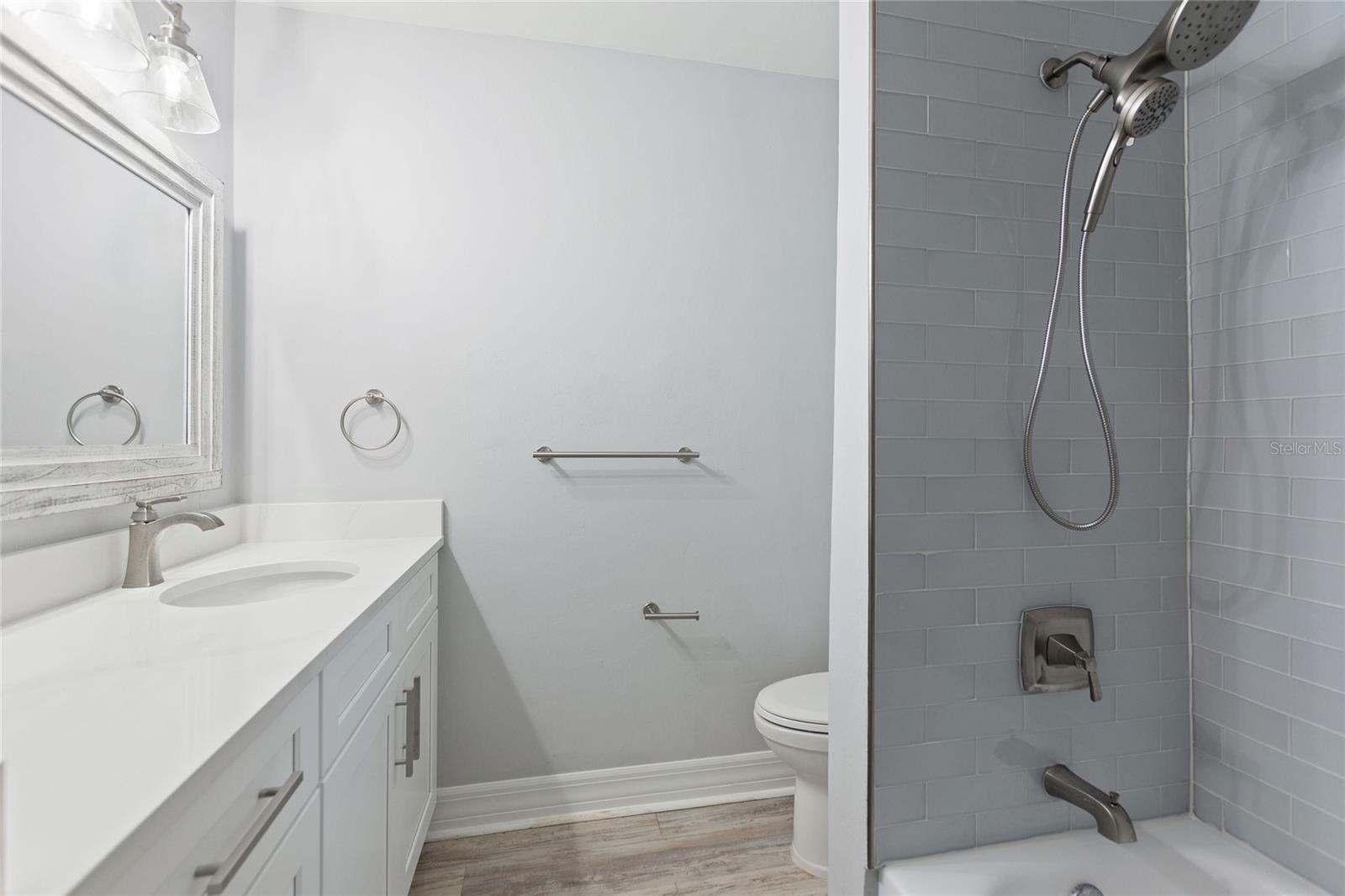 Image 10 of 22 For 5122 24th Avenue S