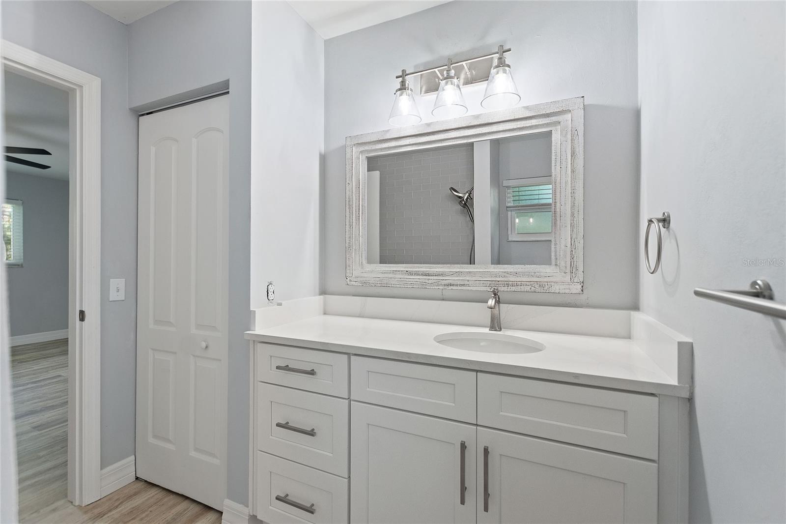 Image 11 of 22 For 5122 24th Avenue S