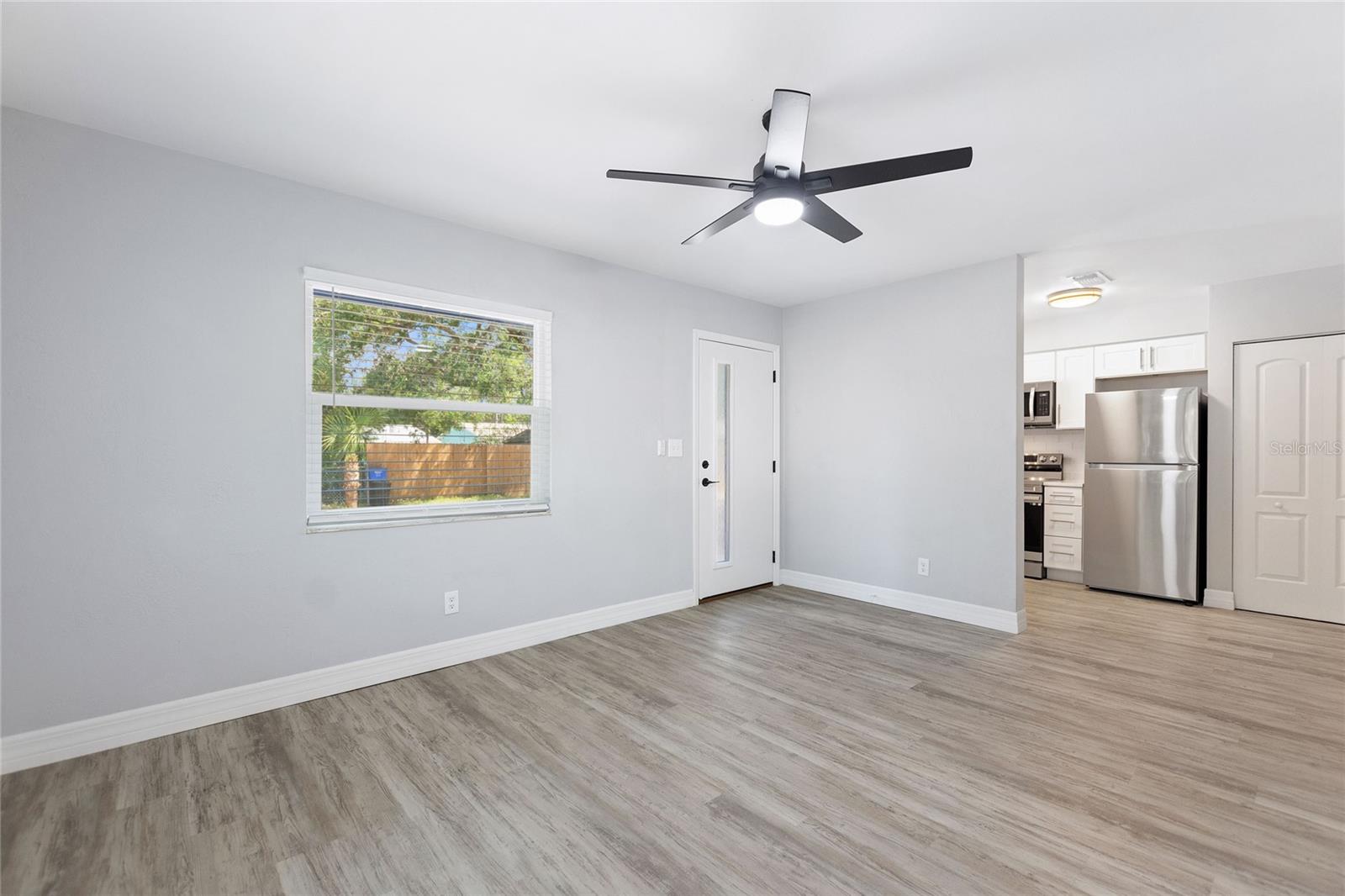 Image 4 of 22 For 5122 24th Avenue S