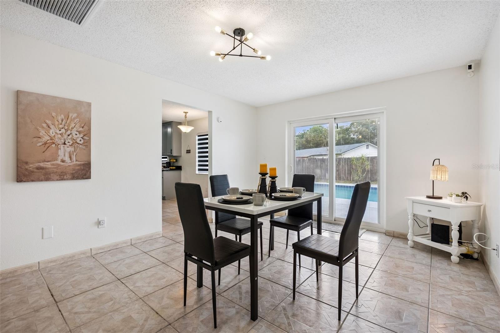 Image 12 of 46 For 8453 Mattituck Circle
