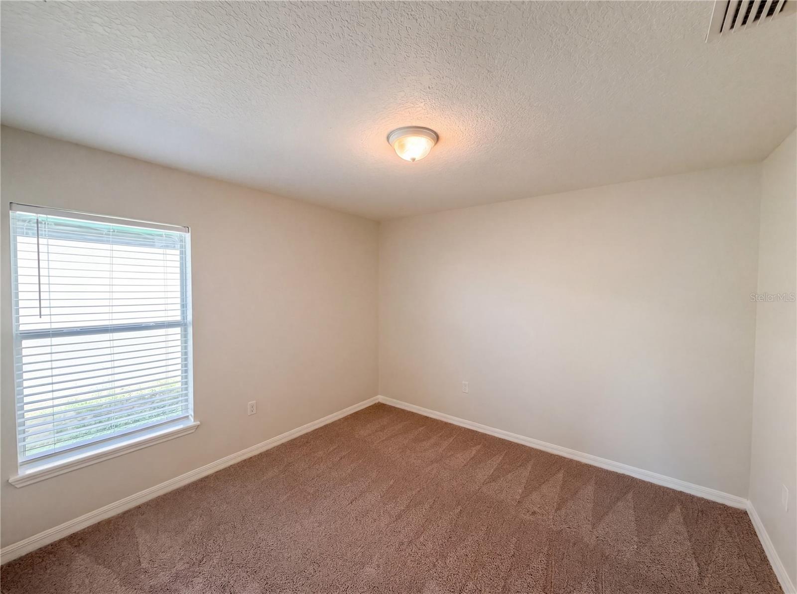 Image 14 of 26 For 31008 Satinleaf Run