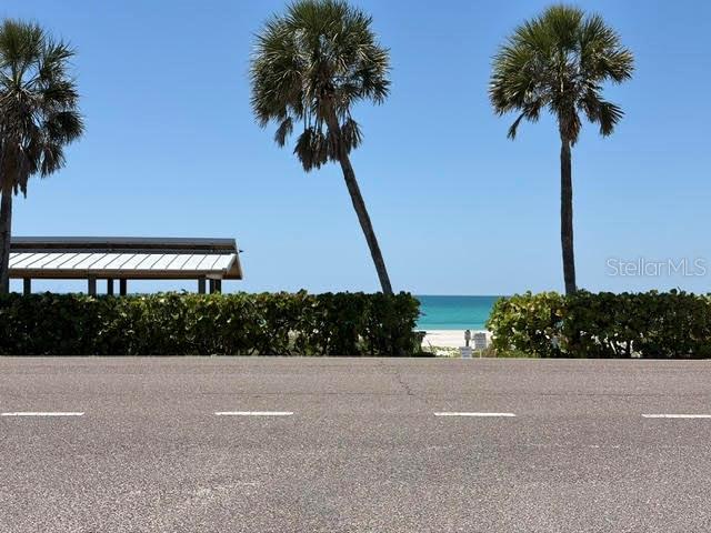 Image 16 of 50 For 581 Rountree Drive