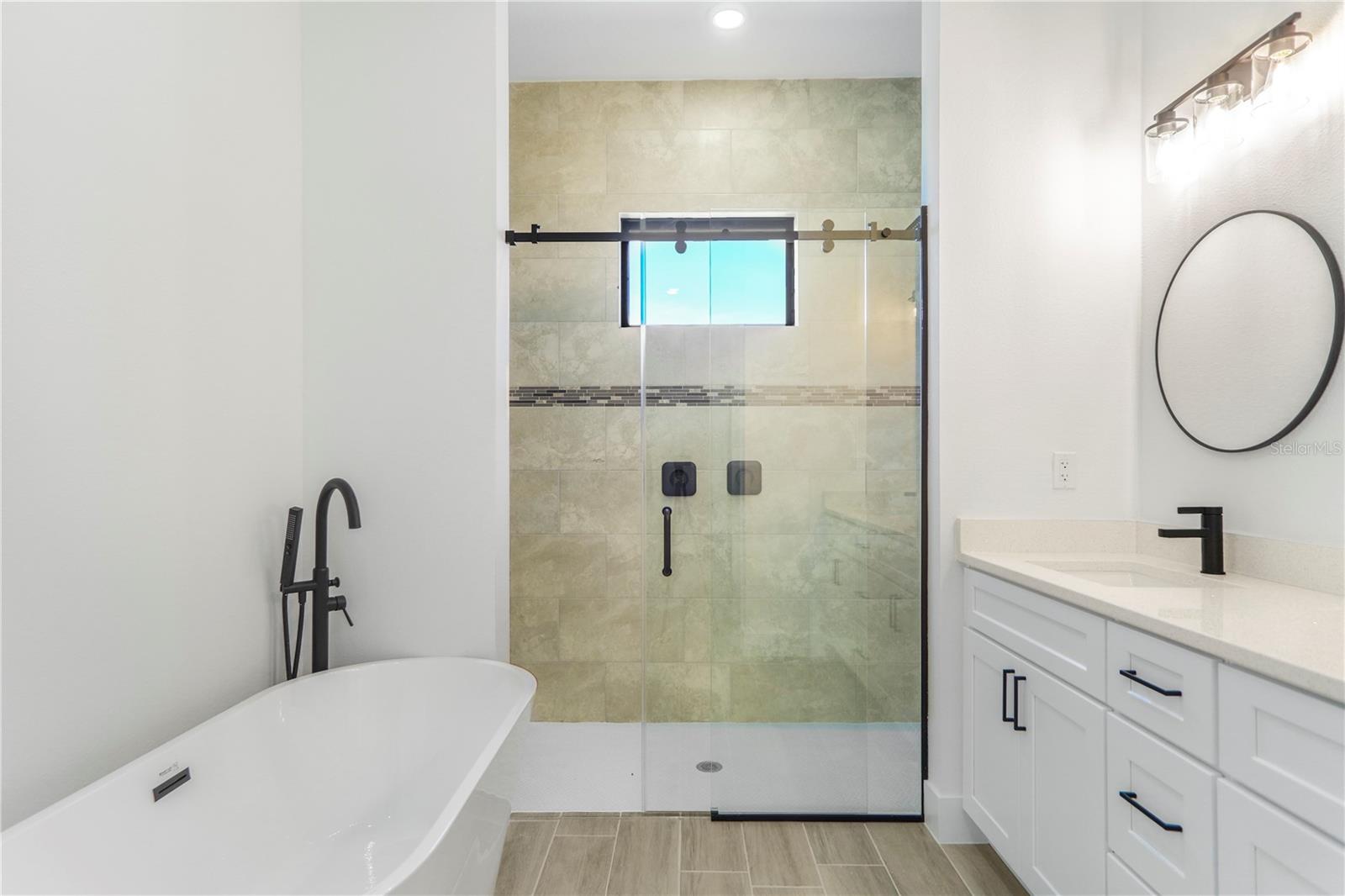 Image 26 of 65 For 2625 175th Loop