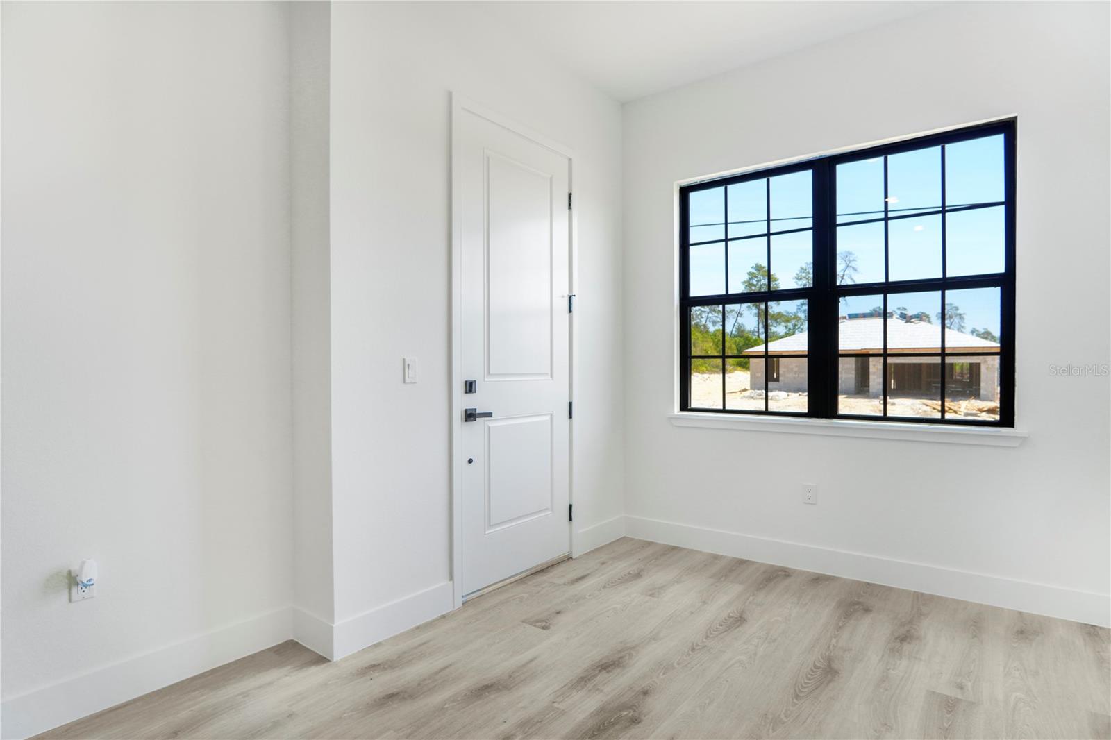 Image 7 of 65 For 2625 175th Loop