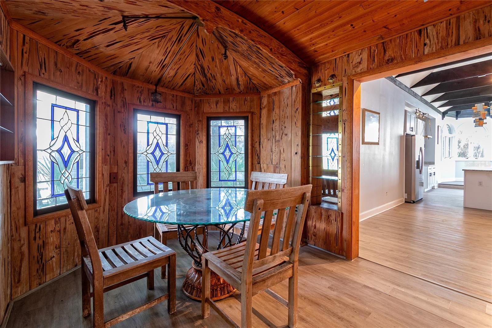 Image 11 of 34 For 714 Wyoming Avenue