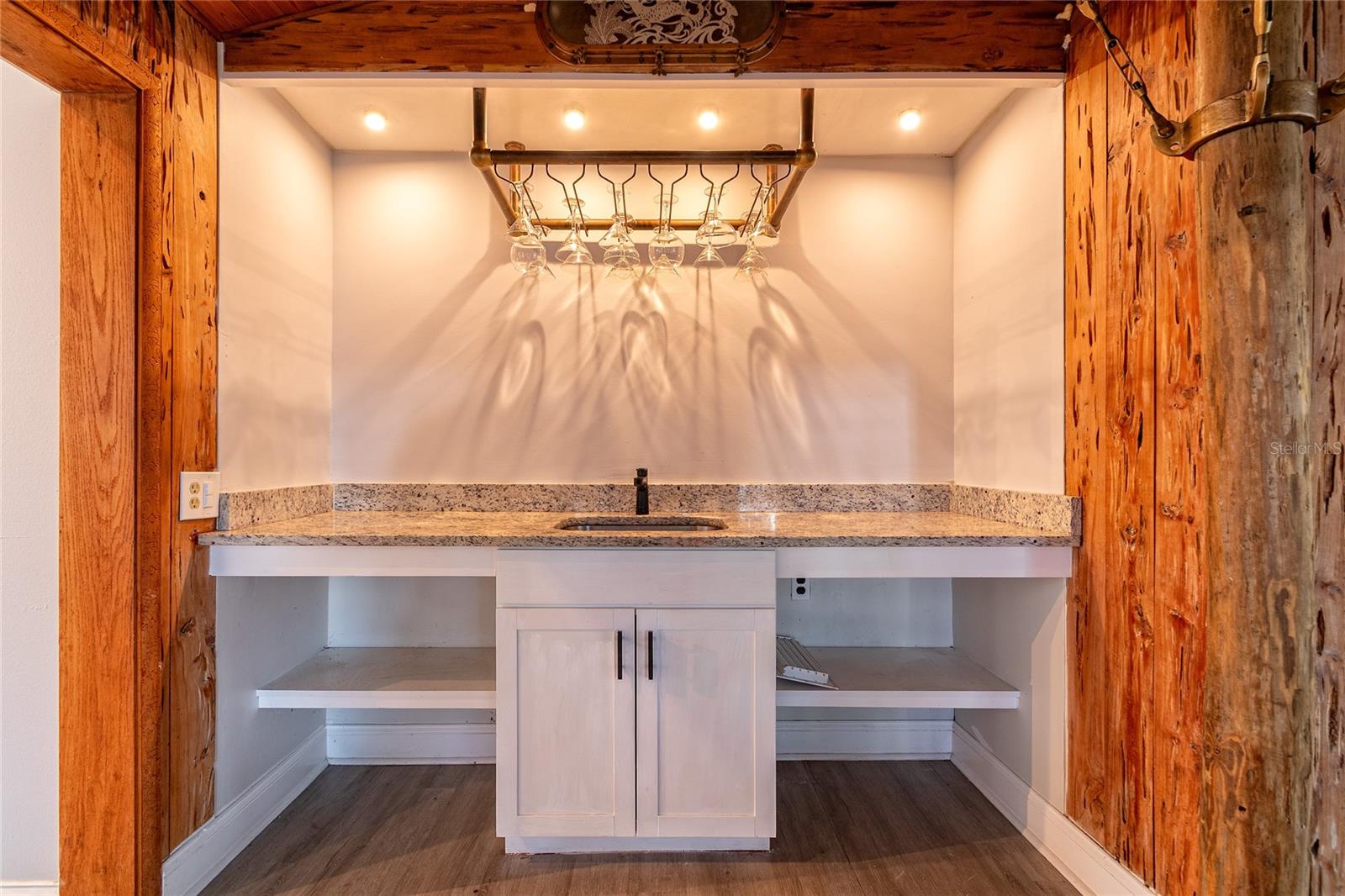 Image 12 of 34 For 714 Wyoming Avenue