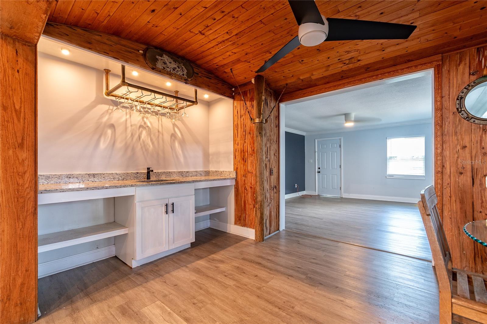 Image 13 of 34 For 714 Wyoming Avenue