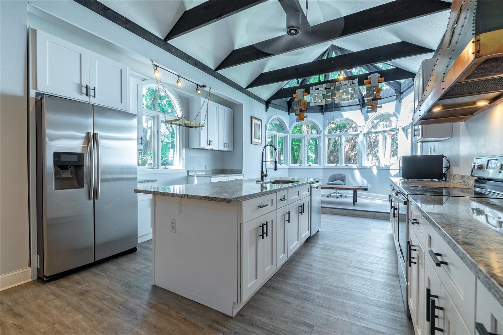 Image 16 of 34 For 714 Wyoming Avenue