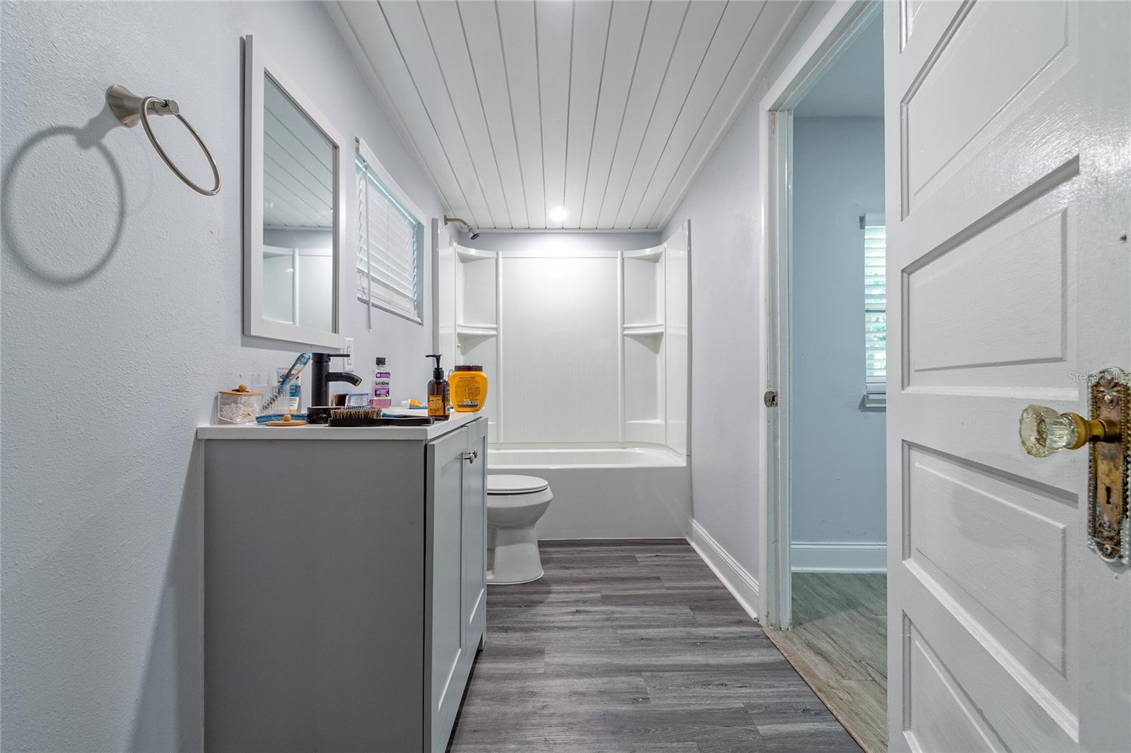 Image 25 of 34 For 714 Wyoming Avenue