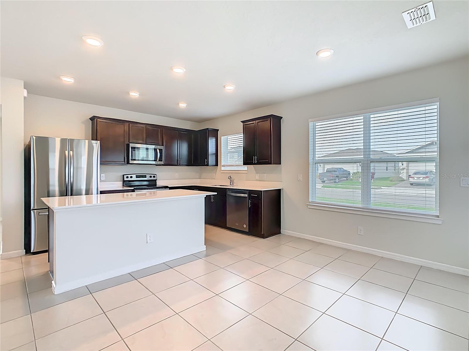 Image 19 of 66 For 1823 Summer Serenity Drive