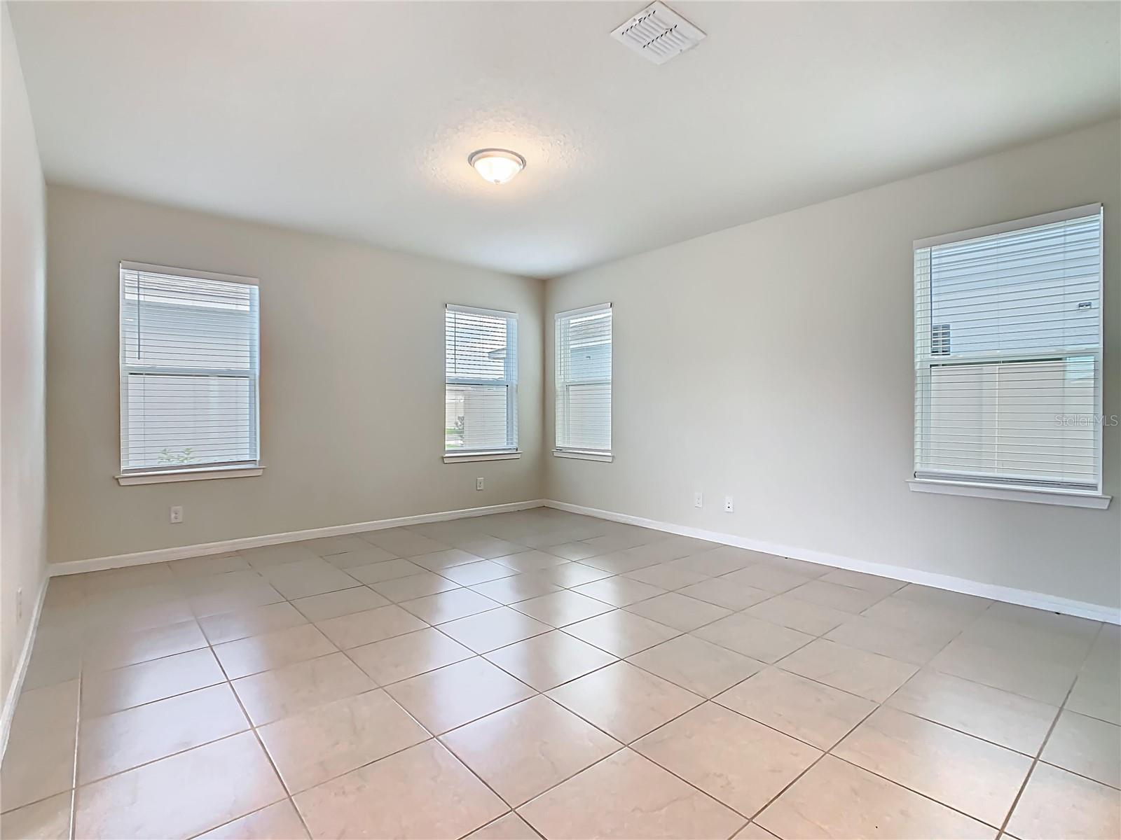 Image 21 of 66 For 1823 Summer Serenity Drive