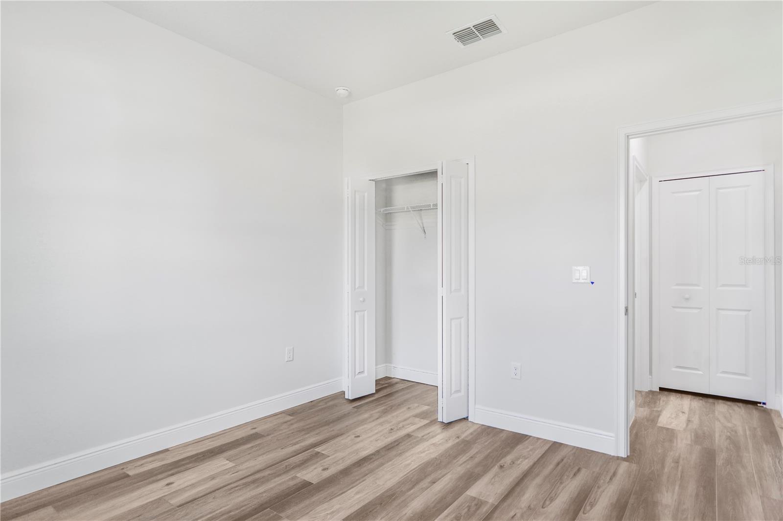 Listing photo id 30 for 3908 171st Lane
