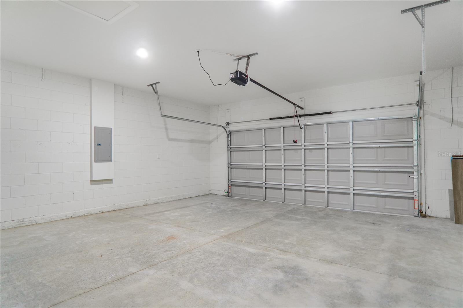 Listing photo id 33 for 3908 171st Lane