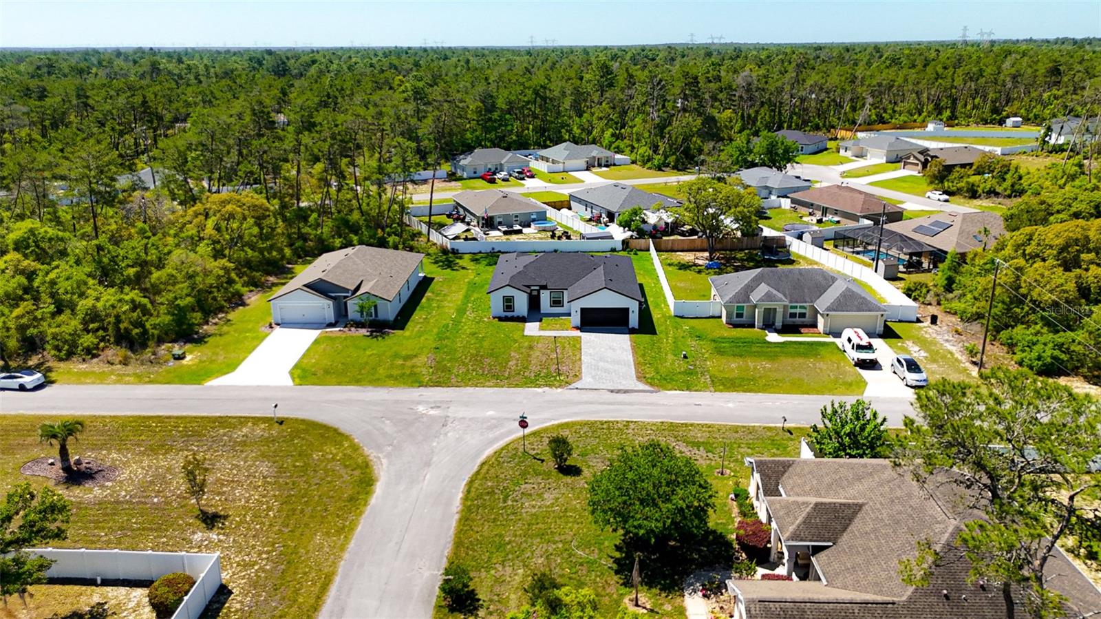 Listing photo id 39 for 3908 171st Lane
