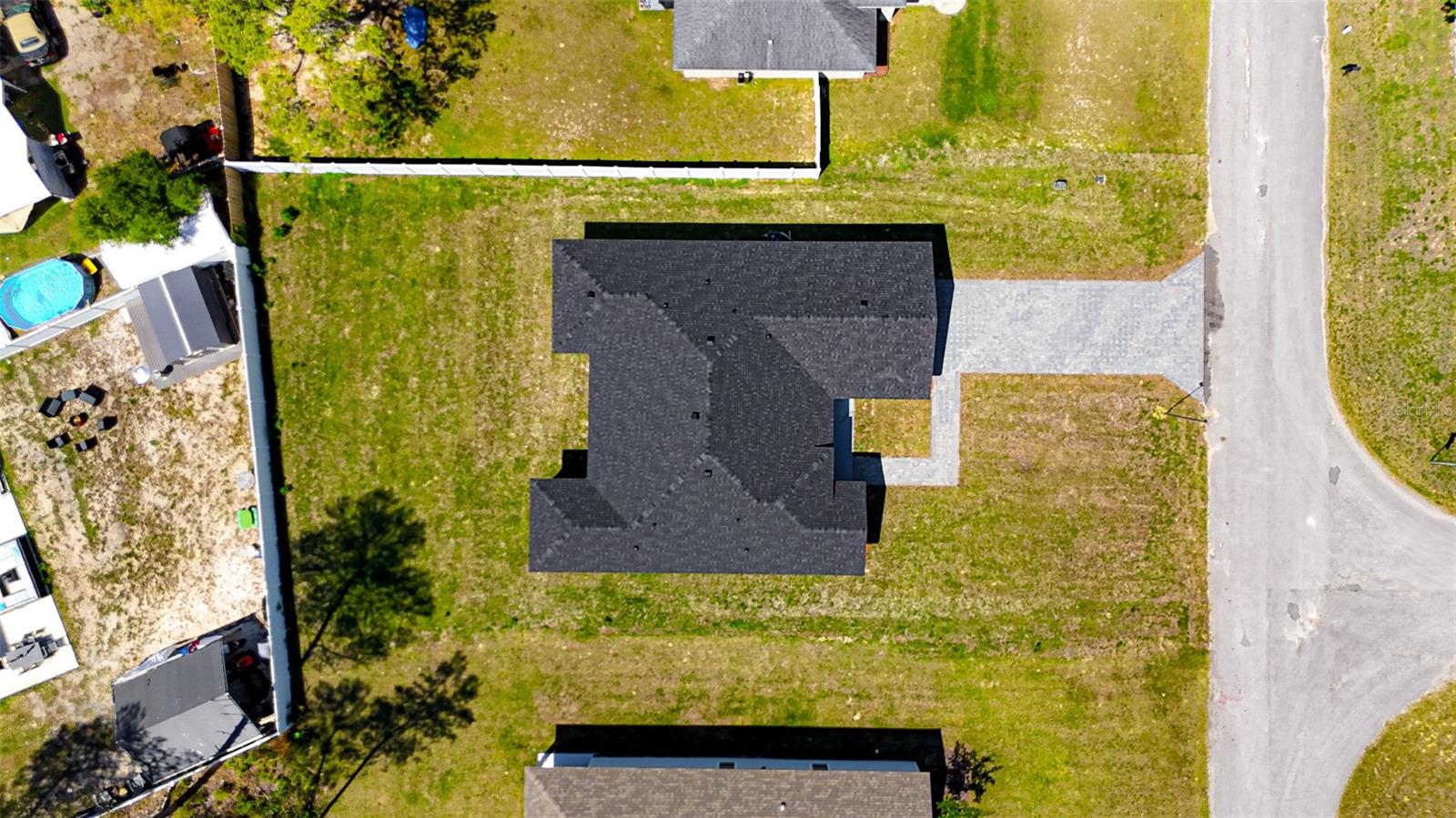 Listing photo id 44 for 3908 171st Lane