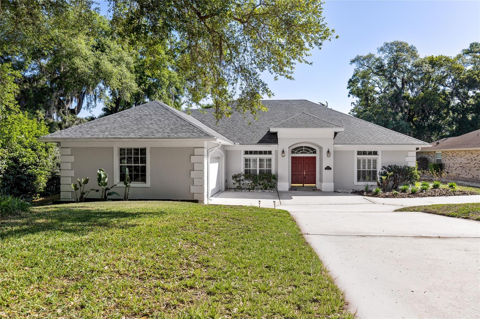 Details for 2054 Sawgrass Drive, APOPKA, FL 32712