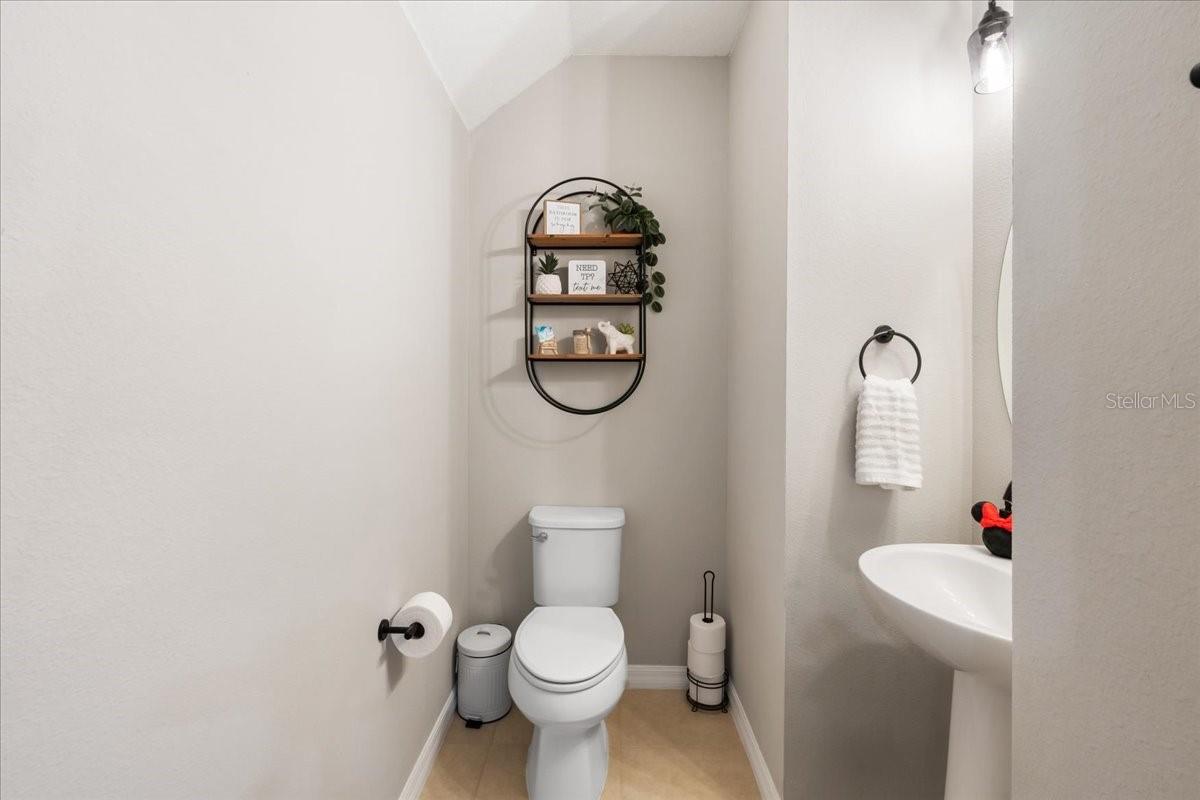 Image 16 of 37 For 3461 Beau Road