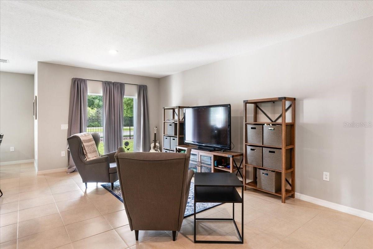 Image 5 of 37 For 3461 Beau Road