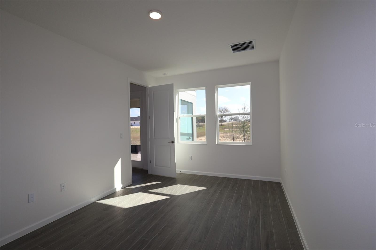 Image 13 of 19 For 3758 Artic Den Lane