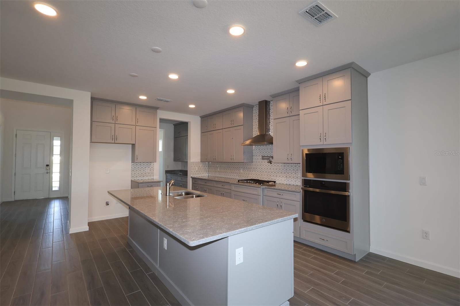 Image 2 of 19 For 3758 Artic Den Lane