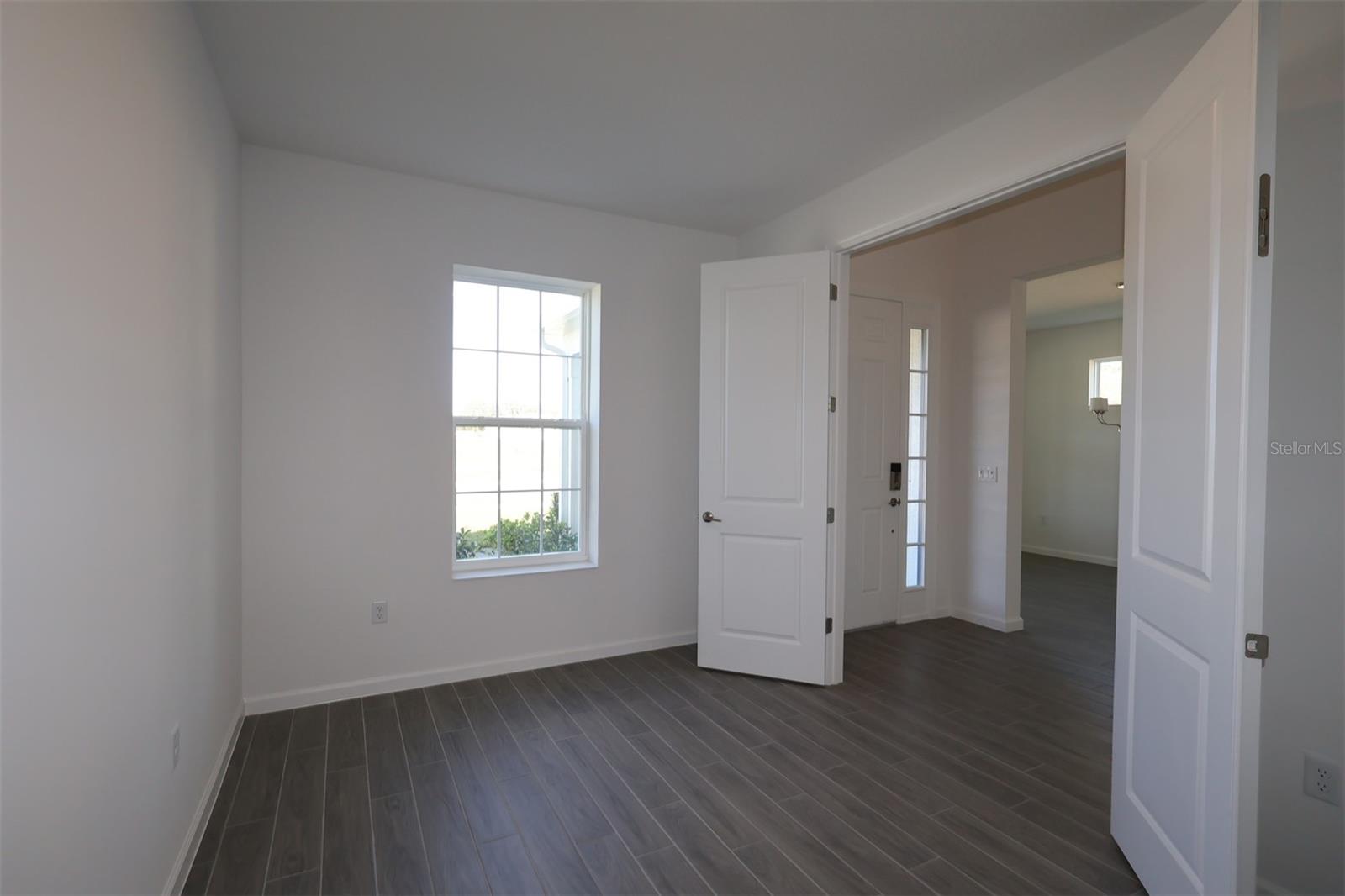 Image 5 of 19 For 3758 Artic Den Lane