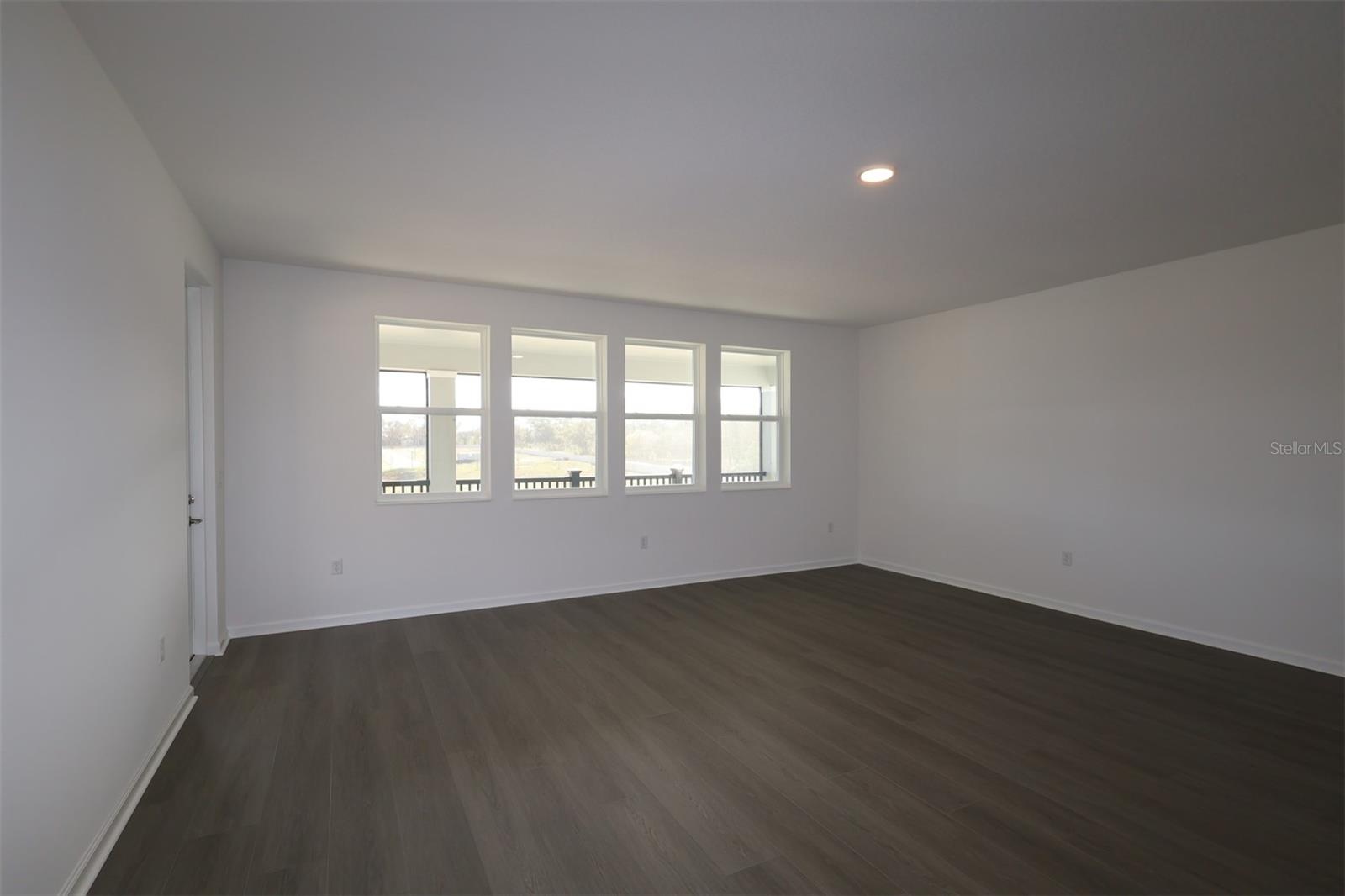 Image 9 of 19 For 3758 Artic Den Lane