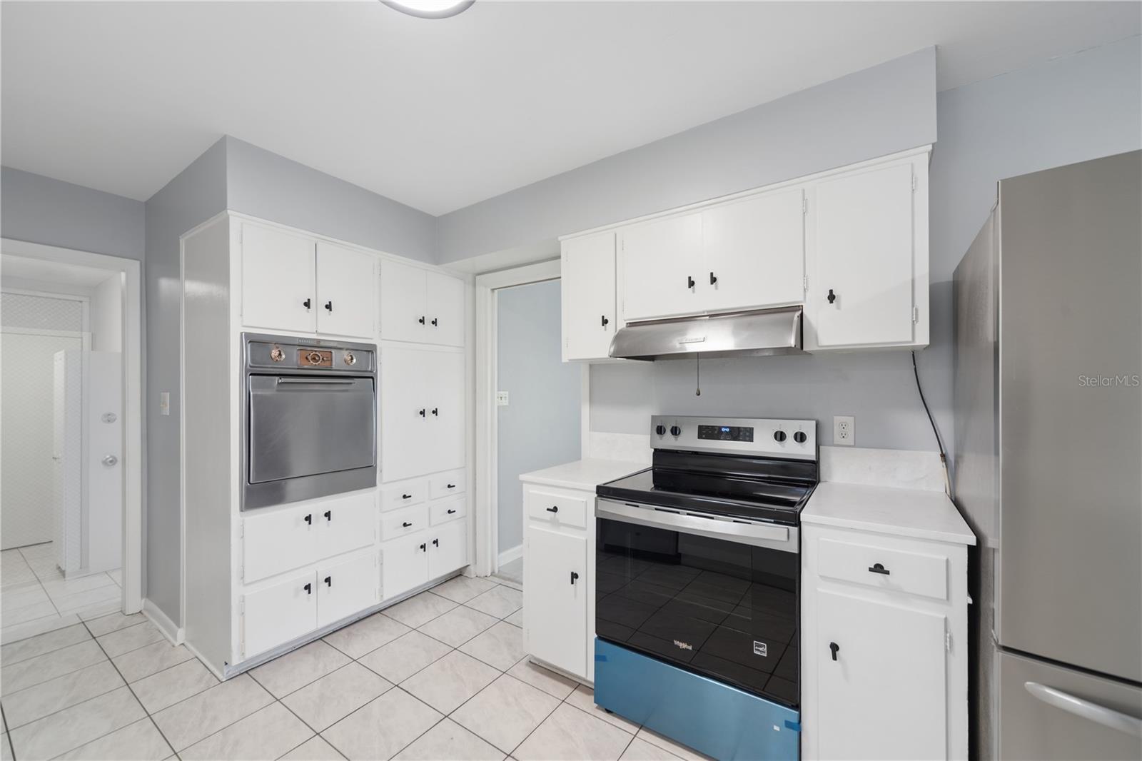 Image 11 of 33 For 606 Briarcliffe Street